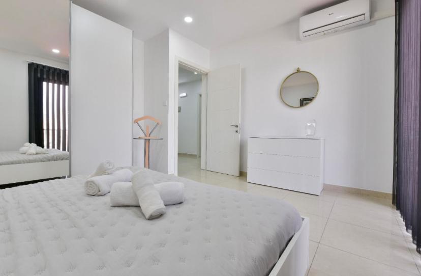 Sea View Apartment Бирзеббуджа Экстерьер фото